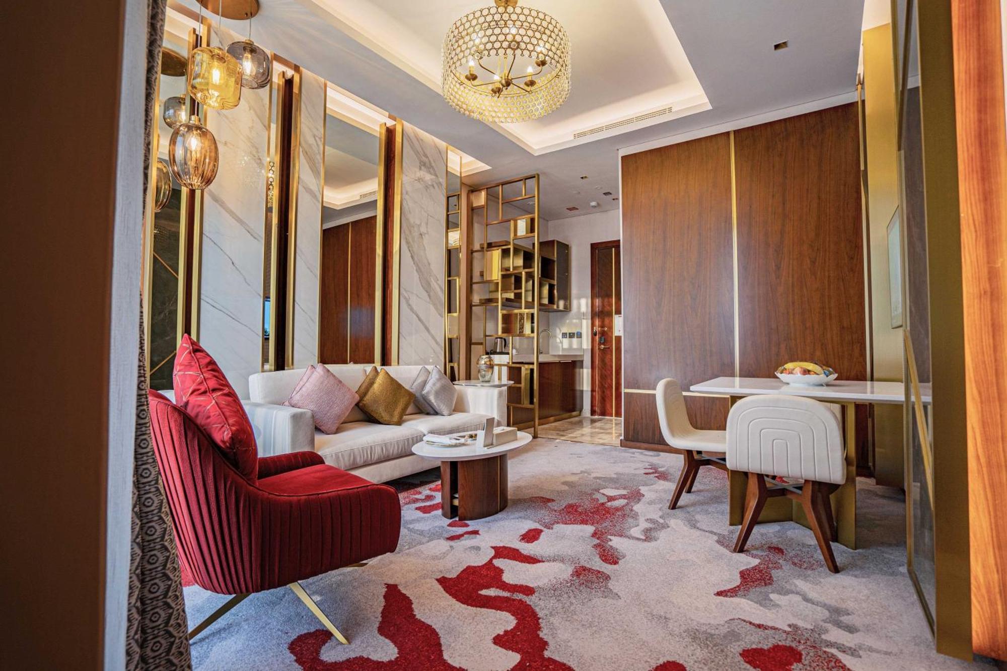 Velero Hotel Doha Lusail Εξωτερικό φωτογραφία A suite at the hotel