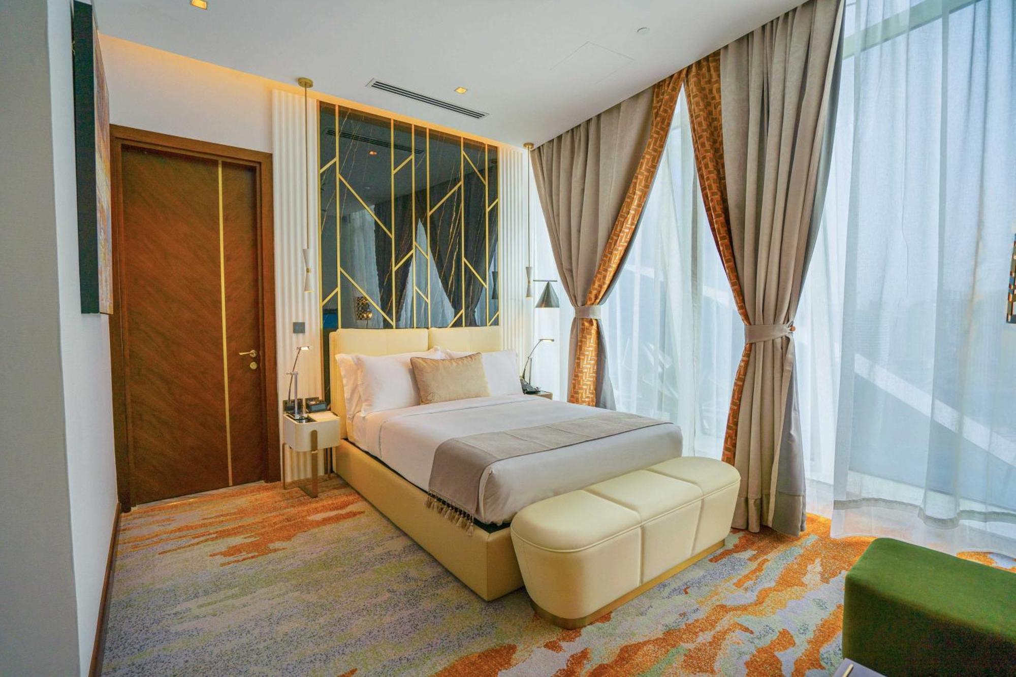 Velero Hotel Doha Lusail Εξωτερικό φωτογραφία A bedroom at the hotel
